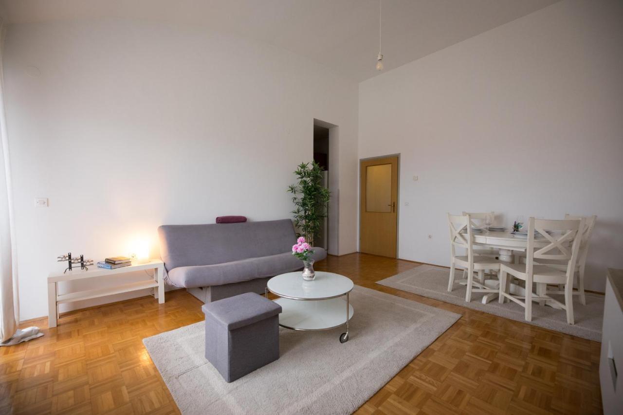 Apartman Ana Apartment Osijek Exterior photo